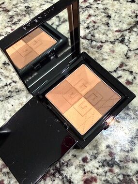 Givenchy Prisme Libre Bronzer Powder 002 Popeline Bronze New in Box!